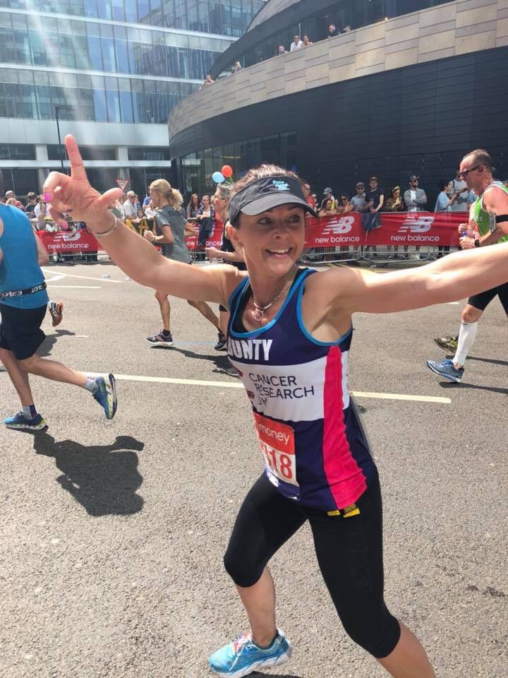 originalbunty's tweet photo. Seeing the #runmummyrun cheer squad was such a boost! #vlm2018 #personalbest https://t.co/bYZ0tSxzOk