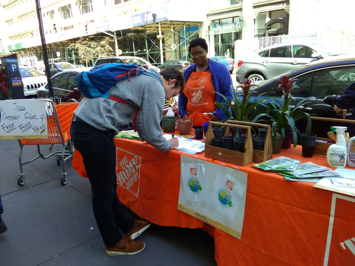 almanigault1's tweet photo. 6175-giving back on Earth Day https://t.co/ZqSKfquWyo