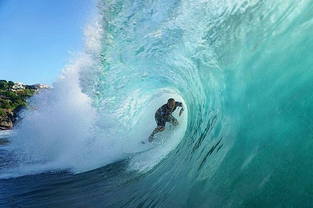 balisurfinfo's tweet photo. Photo 📷 by @gastonlee - Deep #Uluwatu #bali #indo #indodreams #sonyalpha https://t.co/BeWikkVgCC