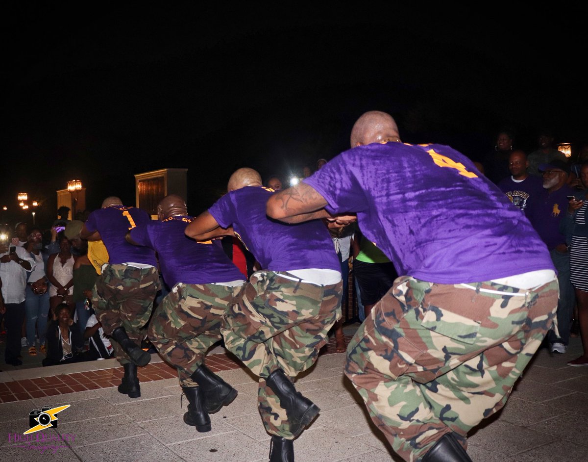 Kevin_Morris03's tweet photo. IT AINT EASY 🐶 Tailll Dawggggg 👐🏾 #LongLiveZK #SPR18 #PaniQ https://t.co/42SJ33MXFr