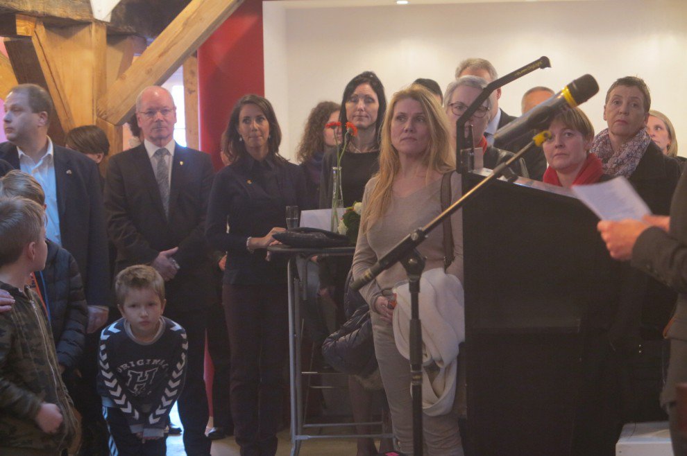 HRHprincesMarie's tweet photo. La princesa Marie participa en una conferencia sobre el autismo en las Islas Feroe https://t.co/LABItSQPi4