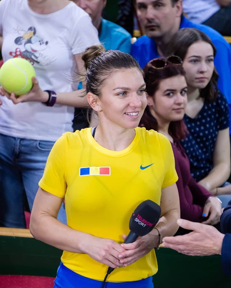 travel__Sports's tweet photo. #SundayThoughts
๐ท๐ด@Simona_Halep : coach @darren_cahill was awake right be4 my match; he told me 2play Patty Schnyder like I play on a good day; his message gave me confidence. It was hard at first 'cause she's a lefty but I won!
๐ท๐ด#ClujNapoca ๐พ #FedCup ๐ท๐ด #ROMSUI ๐จ๐ญ3-0 https://t.co/uAtqWXLs18