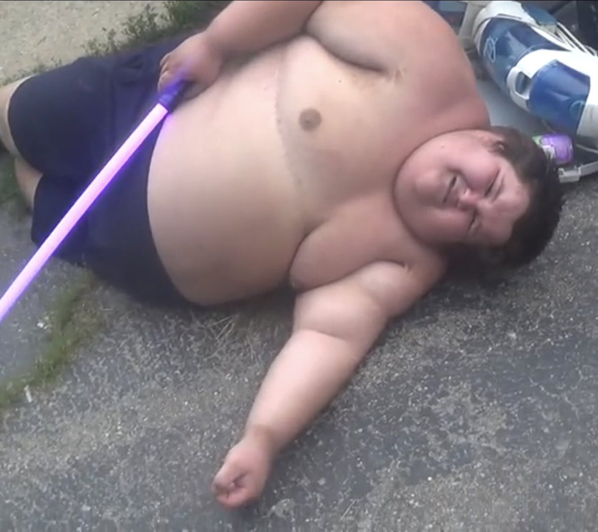 kylecfernandez's tweet photo. Me at the start of the weekend vs. the end https://t.co/HaxToDRIFM