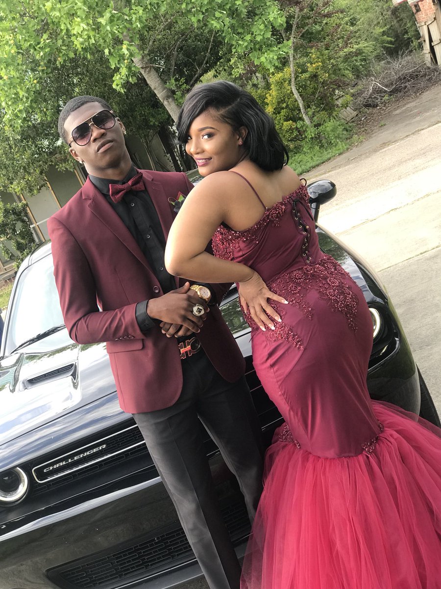 mms_merch's tweet image. Prom 2k18 💪🏿💧 #ChampHigh‼️