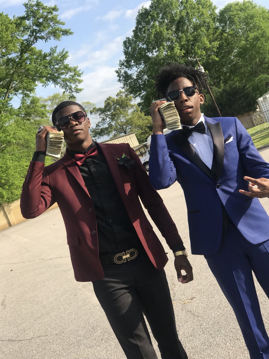 mms_merch's tweet image. Prom 2k18 💪🏿💧 #ChampHigh‼️