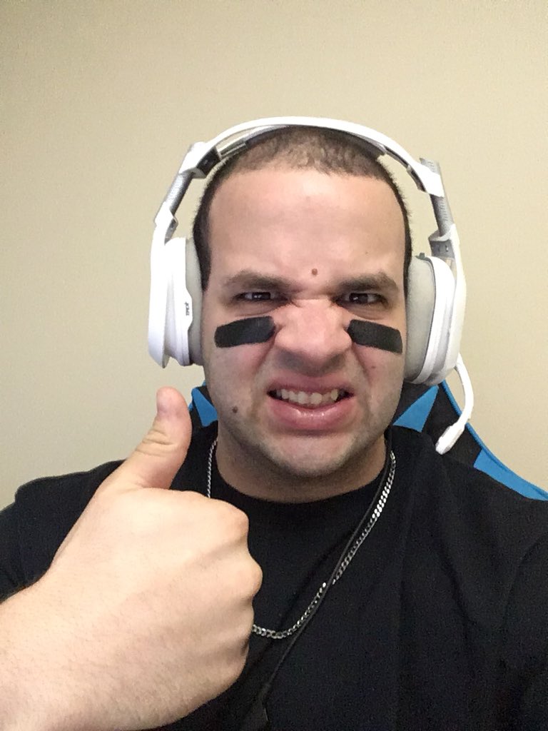 Trigzcuit's tweet photo. @iSplack This May be new to you! I stream on @Twitch and from now on every stream I’ll be wearing your eye black as a new “style” on stream! Love this stuff, stays on great. Can’t wait to get more and keep it rolling! #iSplack #Twitch #Streamer https://t.co/CjuNXR4i5A