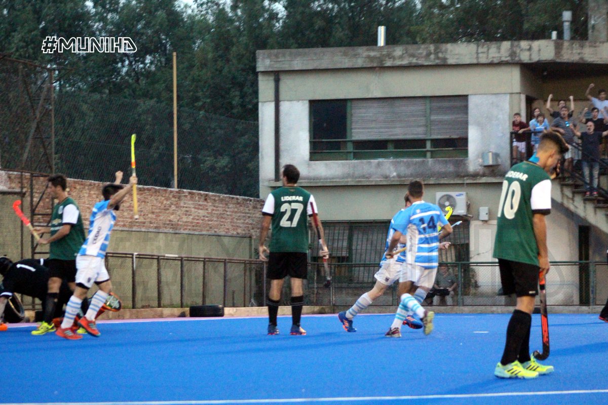 HockeyMUNIHD's tweet photo. #THMC2018 #01F06F #CiudadB 3 Vs #Banfield 3 en #CCBAHockey By #MuniHD @FeliGonzalez_ https://t.co/AW3f6iHM0s