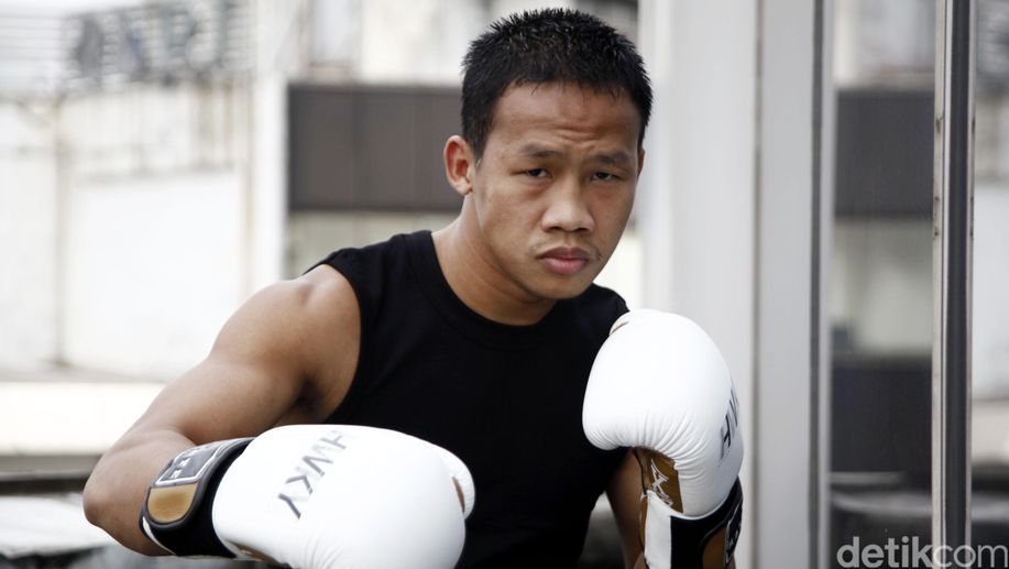 detiksport's tweet photo. Daud Yordan Menang KO atas Petinju Rusia https://t.co/5bcbCcyD7A https://t.co/V99R9EJ3BZ