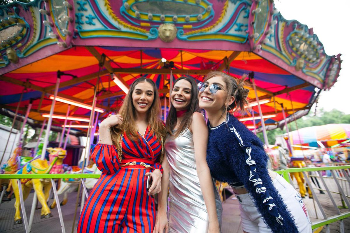 nathcampost's tweet photo. CADA RT ES UN VOTO PARA LAS TURBO AMIGAS 🔥🙆🏼‍♀️🙆🏻‍♀️🙆🏾‍♀️✨ #MTVLACREWTURBO
#PremiosMTVMIAW https://t.co/lxIVpClvJn