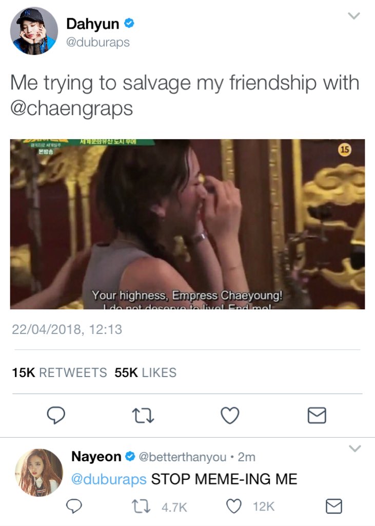 Momo’s good with a camera and Dahyun is still a mess