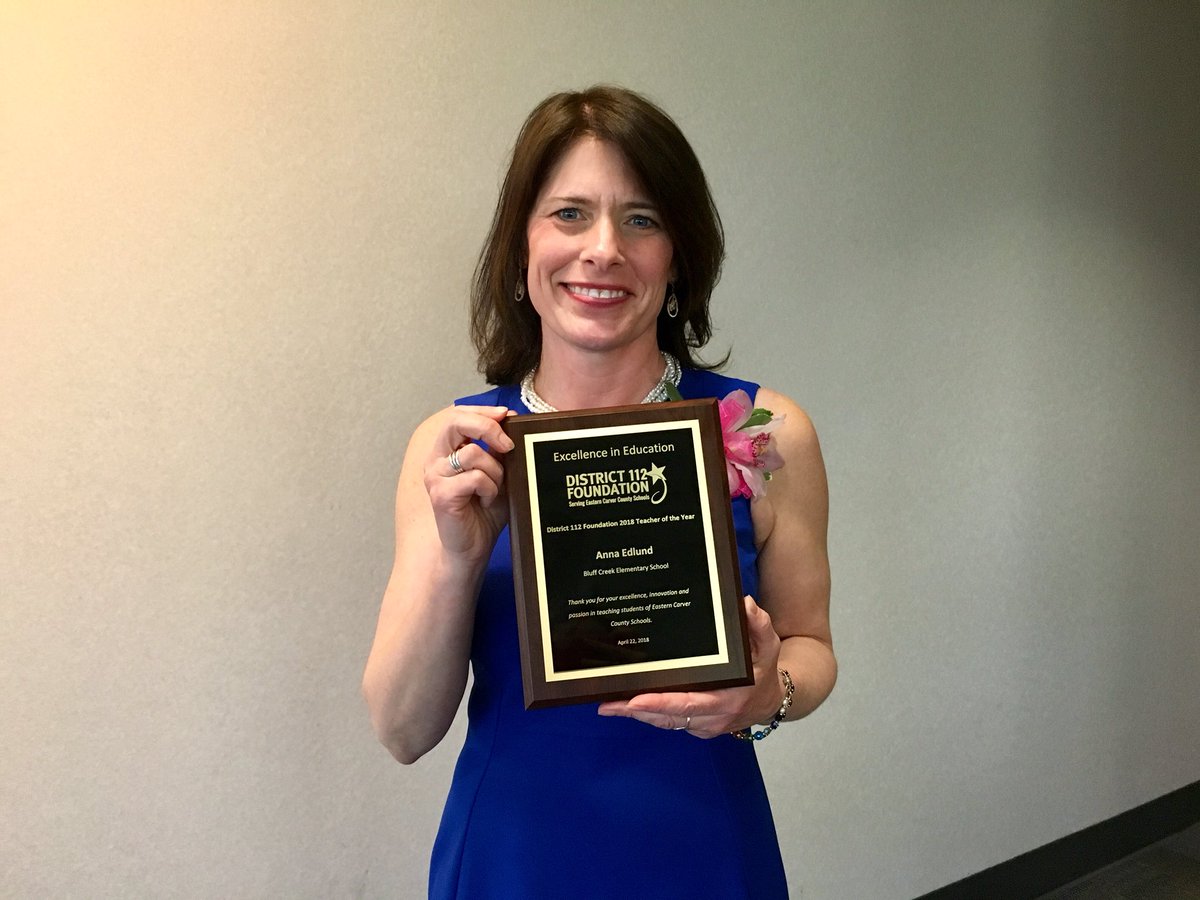 Congratulations to 2018 Teacher of the year, Anna Edlund of @BluffCreekElem! 💫