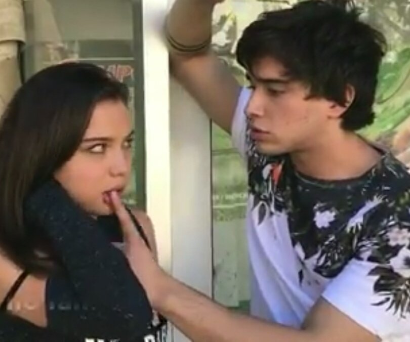 rosiokns's tweet photo. xd https://t.co/p7HvTXwZg0
