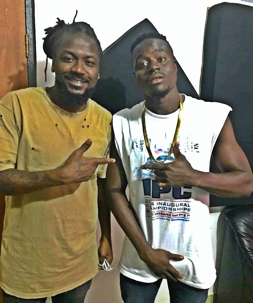 kwesiarthurfans's tweet photo. Pls kindly follow @swag_kingkong_gh across all social media network... swag kingkong is a multi talented artist from Ghana who does hip hop and afrobeat music..pls Ghanaians Let's surport our own first thanks u..... God bless @samini_dagaati
#SUPASTAR_FROM_ZONGO #MUNDAAMUU https://t.co/Jpr3hfCnu5