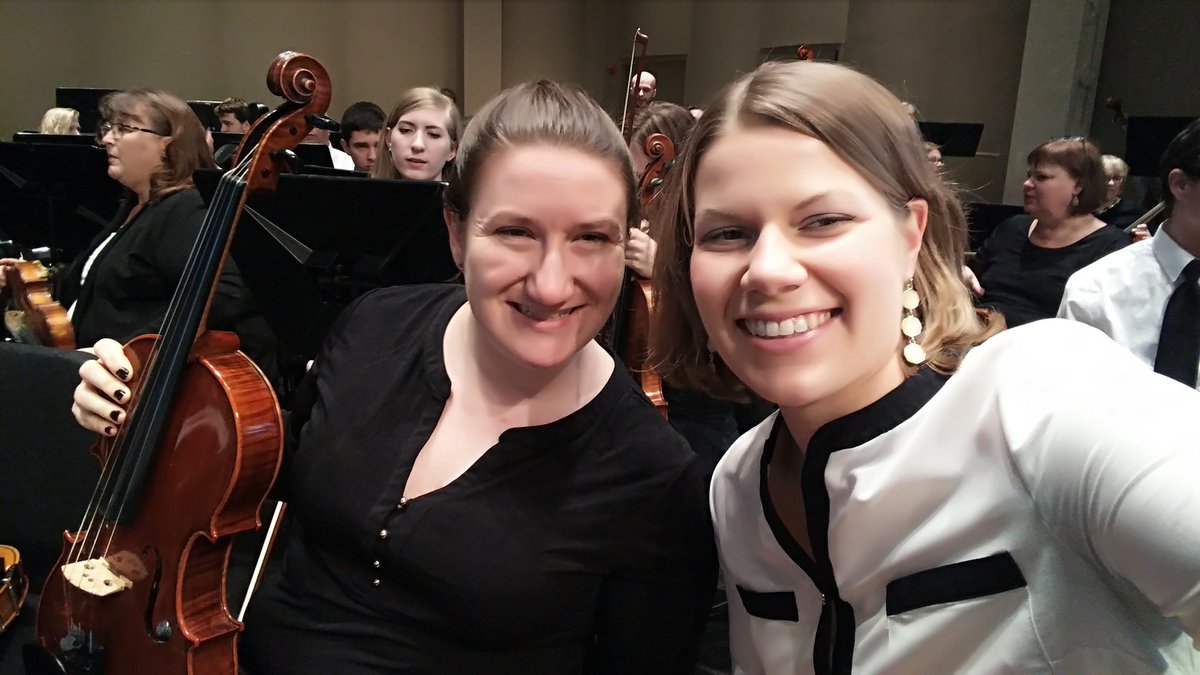 xtinaluvspink's tweet photo. From the stage. #concert #orchdork #violaforlife https://t.co/rJ9ZaSQYE2