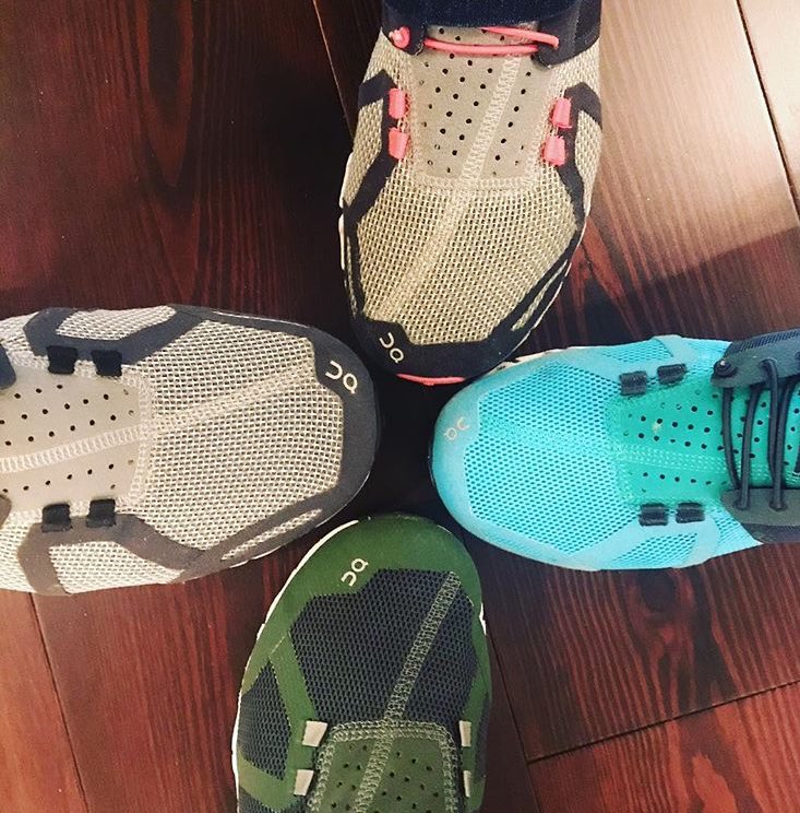 TheLibShop's tweet photo. When you gather for Sunday night supper and realize the entire fam is wearing their @on_running shoes. 🤣 Perfect for men and women!
•
•
•
•
•
•
•
•
•
•
#runonclouds #walkonclouds #oncloudrunning #mensrunning #treatyourfeet #onrunning https://t.co/0hORV7mlmi