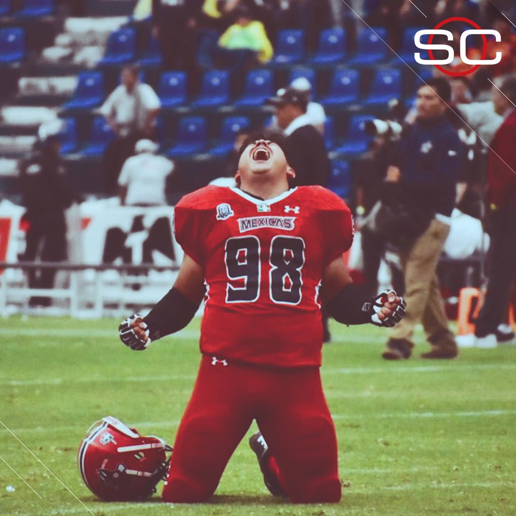 SportsCenter_nt's tweet photo. 😎 🏈 🇲🇽

Primera temporada como @MexicasLFA = Primer título de @LFAmex

#TM3 #LFAEnElAzul 🏈

https://t.co/sh4HcvpLqn https://t.co/ohSJoQHTel
