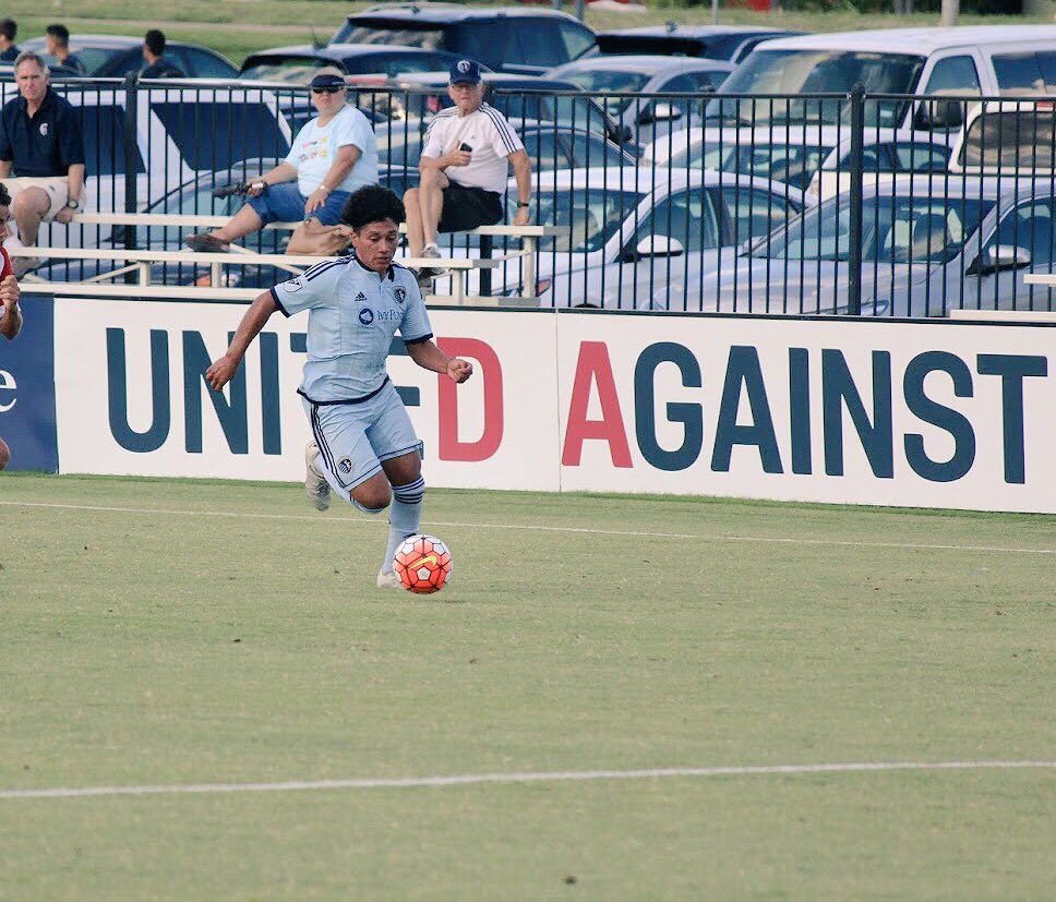 92_tone's tweet photo. Very excited to announce my commitment to Gareth Smith &amp; Drake University to pursue my dream of furthering my education as well as playing DI soccer!! #GoBulldogs🐶 https://t.co/7ftwuL3LGy