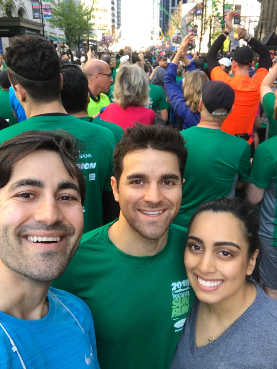 CoryCorreia's tweet photo. Another great #SunRun in the books #Correias #SpringIsIn https://t.co/ZnDzHsplAh