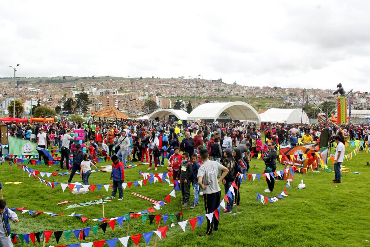 Gracias a las familias que celebraron con nosotros el Día de la Niñez; a los niños por su sonrisa, por aprovechar y disfrutar estos espacios; a las entidades públicas y privadas que nos apoyaron, a los organismos de socorro y a cada persona que contribuyó al éxito de la actividad