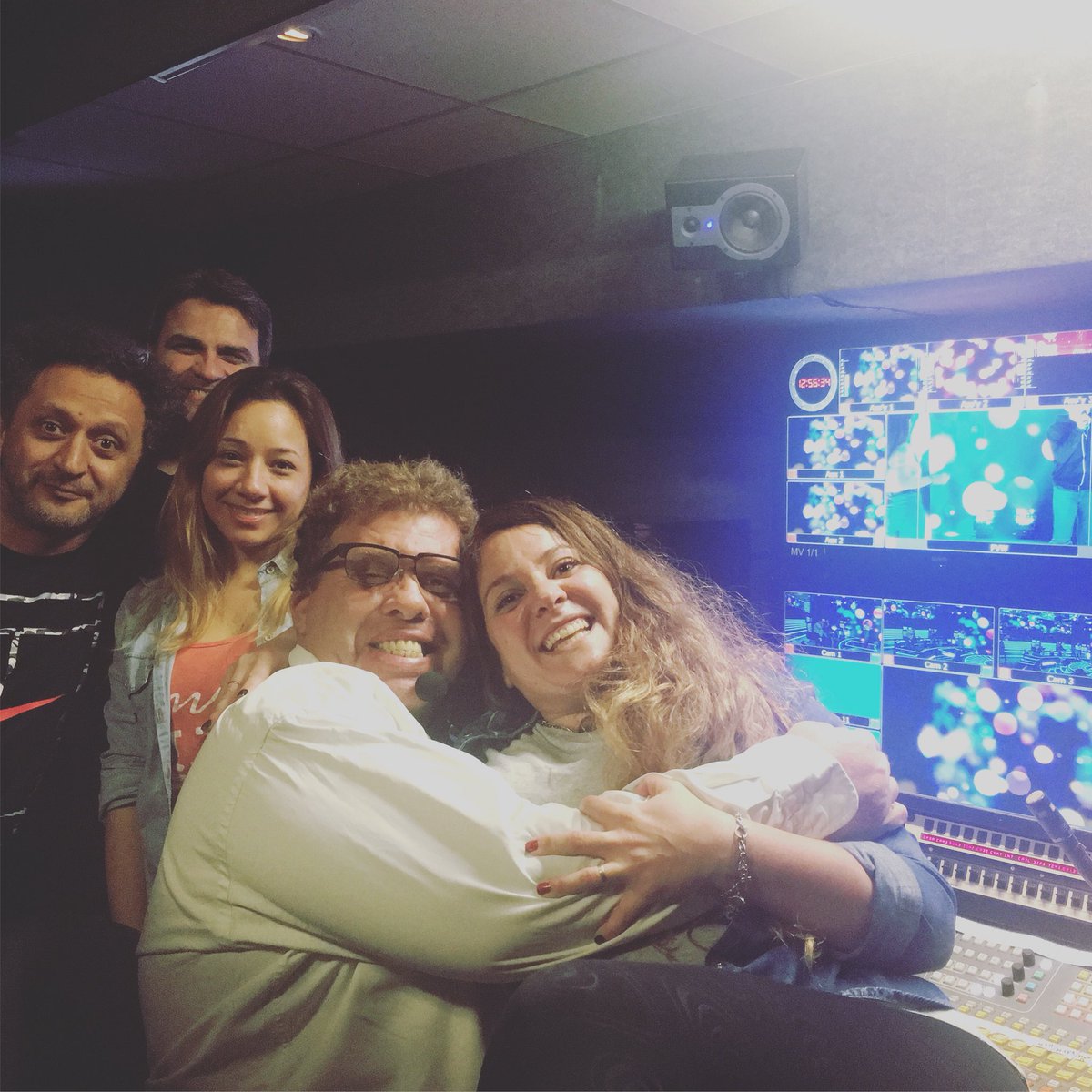 AndyQuinteiro's tweet photo. Hay equipo en #megustatucancion @eltreceoficial https://t.co/7Hm01Yhhib