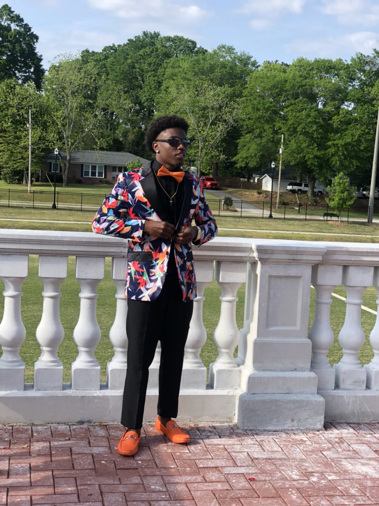 Jaylund5's tweet photo. Had fun last night 😝💦 #Prom2k18 https://t.co/R5urMOzfJF