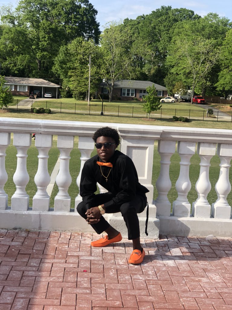 Jaylund5's tweet photo. Had fun last night 😝💦 #Prom2k18 https://t.co/R5urMOzfJF