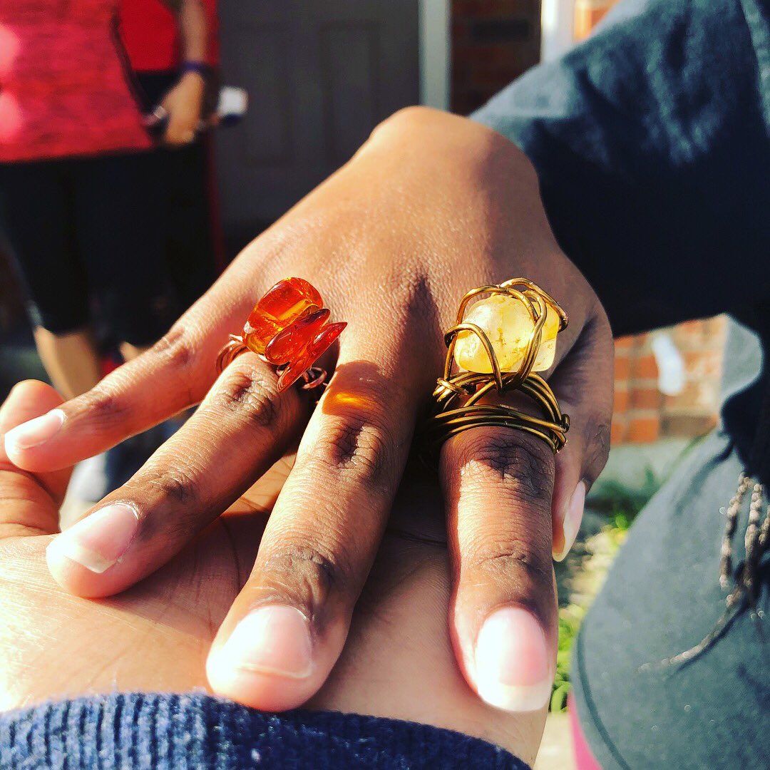 theshaebutta's tweet photo. started my jewelry company last night๐ holla at me for custom pieces. #solstones #stoned #crystals #jewelry #charms https://t.co/MwbF4DONeT