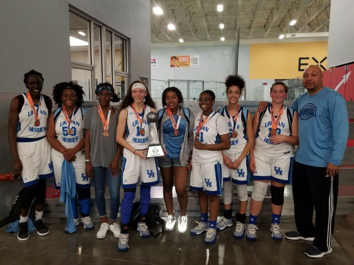 UrbanEliteGirls's tweet photo. A huge S/O to our Urban Heroes Gie 2021 on winning the Heart of Texas Showcase 9th grade division while missing 4 players. This group will be one to watch out for this spring/summer.  Be on the lookout https://t.co/bGg3a1cAHO