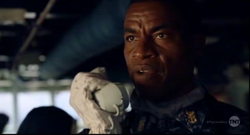 BlackhawkStrykr's tweet photo. @LastShipTV #SlatterySunday starts wit another missile inbound! #MasterChiefJeter alerts #CIC on its bearings &amp; #Slattery keeps eagle eyed watch #TheLastShip #NathanJames #CaptainSlattery #CaptainChandler #WolfStrongFierce #ChandlerSlatteryBestNJCommanders https://t.co/AghW944VPS