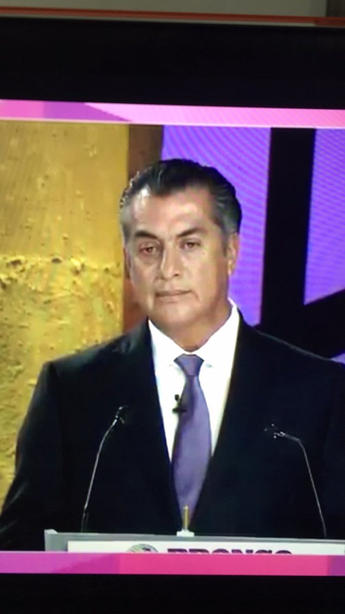 PedroFerriz's tweet photo. En el #DebateINE los que nos secuestraron los candidaturas independientes solo mostraron su pobreza de apoyo ciudadano.  @Mzavalagc y el @JaimeRdzNL solo estuvieron de sobra en un momento fundamental para el país #yoConFerriz
#DebatePresidencial2018 https://t.co/lE8VcpEGz8