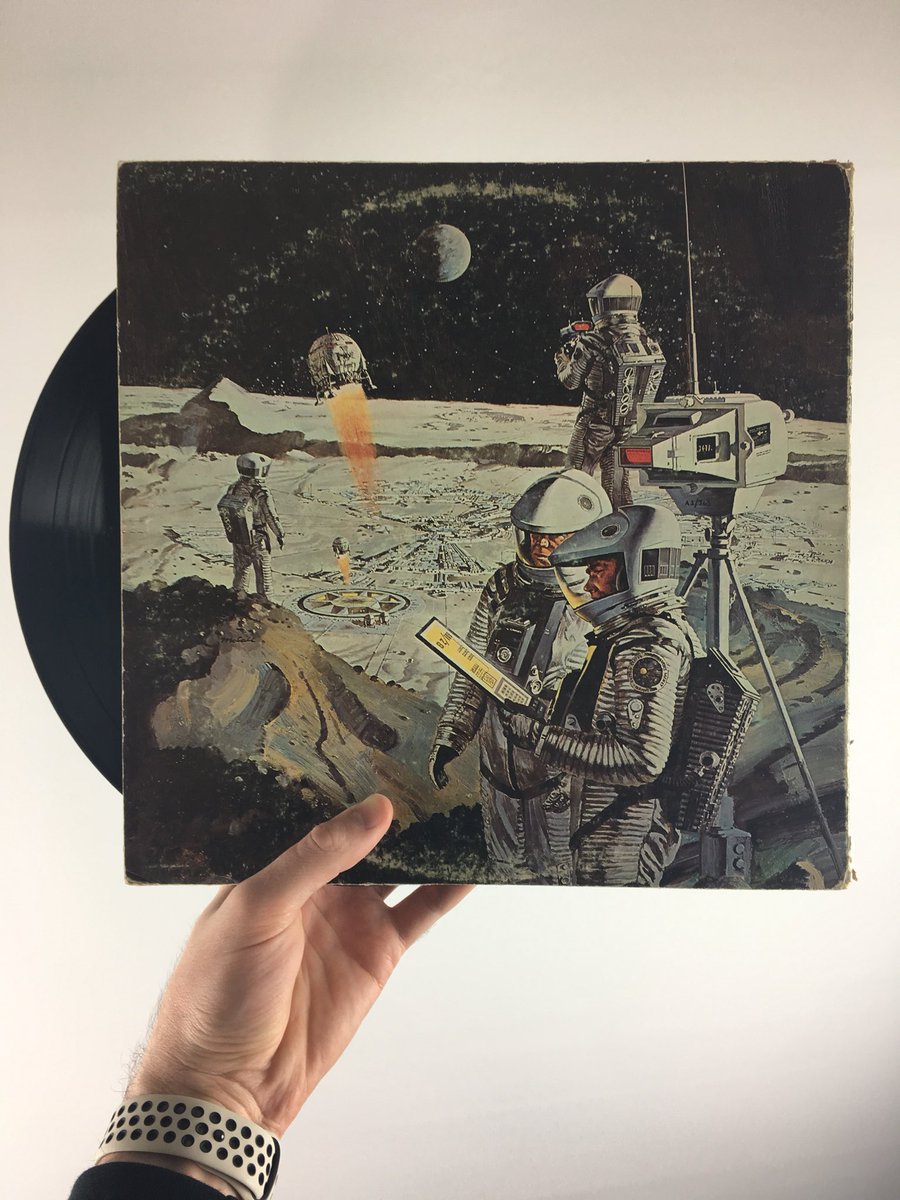 Floating_Forest's tweet photo. 2001 a space odyssey ✨ https://t.co/tHhmoSzL4i