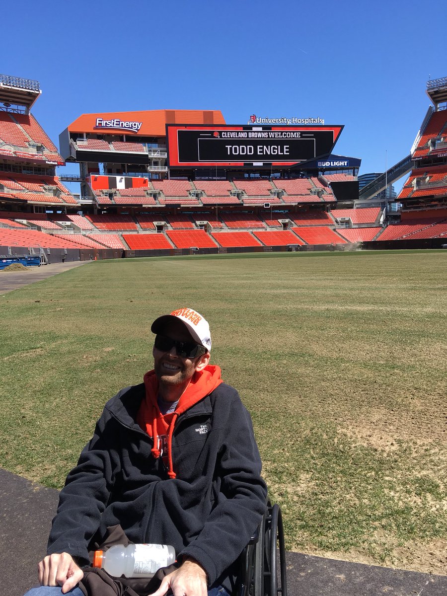Engle5209's tweet photo. @Browns Your staff is amazing, thank you. https://t.co/uOJidr450K
