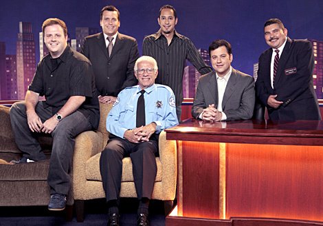geoff9cow's tweet photo. #ff @jimmykimmel @JimmyKimmelLive @IAMGUILLERMO @jonkimmel @mollymcnearney @TheCousinSal #RIPUncleFrank "apologies to Matt Damon" https://t.co/GyMC86ZocW