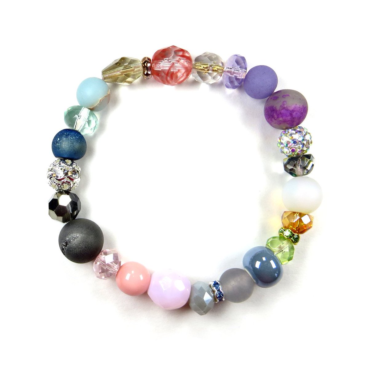 glamjulz's tweet photo. Order our #coloursofawoman bracelet before April 30th in support of @dressforsuccess in #Toronto and receive a gift from us!
Link - https://t.co/911uat9c7B https://t.co/QBaDi7qEtv