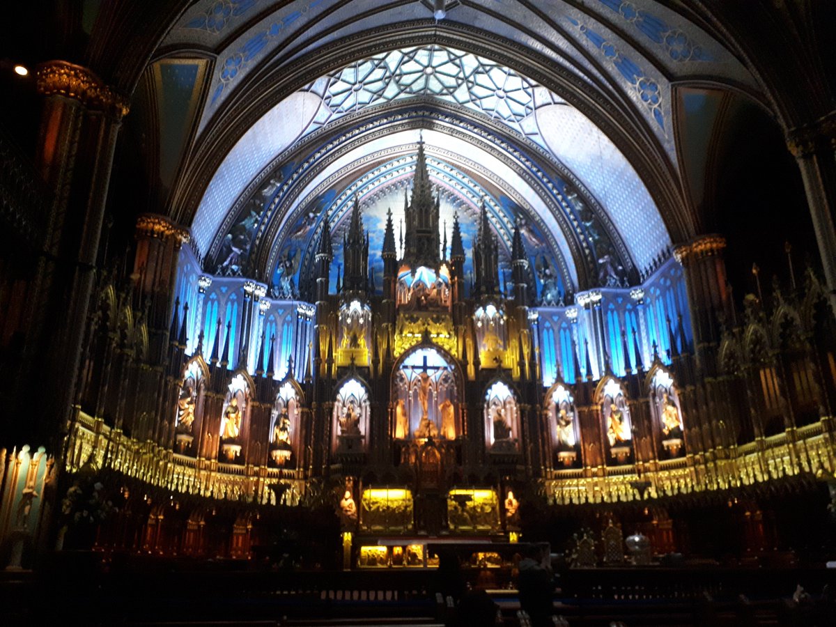 MLCvicar's tweet photo. #Gedanke 355: In #Montreal hatten wir dann weniger Glück mit dem Wetter: #Eissturm, #Glatteis, ... Wir haben uns tapfer bis #NotreDame durchgeschlagen und dann die nächsten Tage v.a. auf dem Zimmer (#Paddington2 ist btw echt gut!), im Museum und in Einkaufszentren verbracht, ... https://t.co/E0LX6Sdmgk