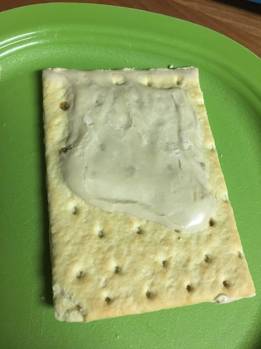 RamondRamos2's tweet photo. My ravioli has a malformation @PopTartsUS https://t.co/YSpnJKiIFe