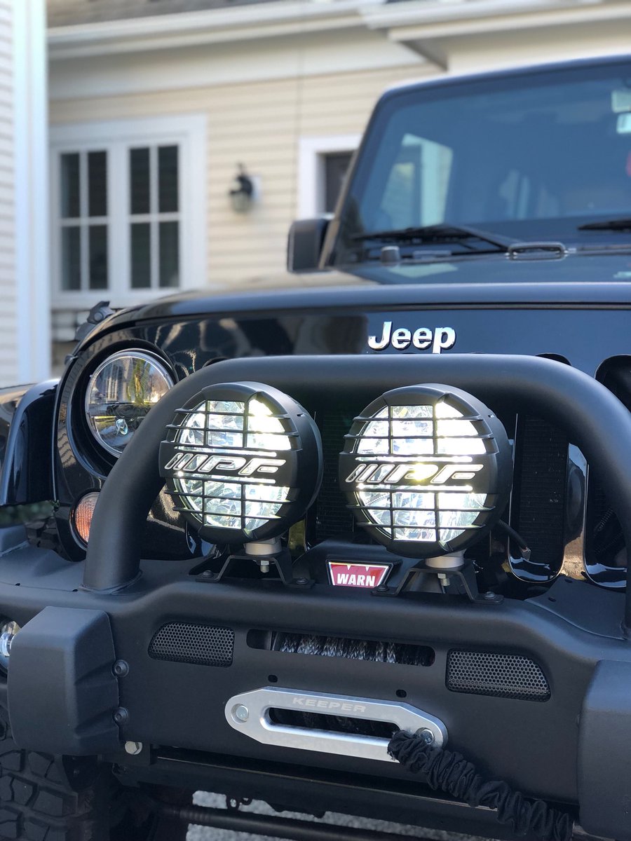 A very nice Jeep we had a small hand in this week. Thing looks shark now. We all help out because we can. #jeepfamily #jeeparmy