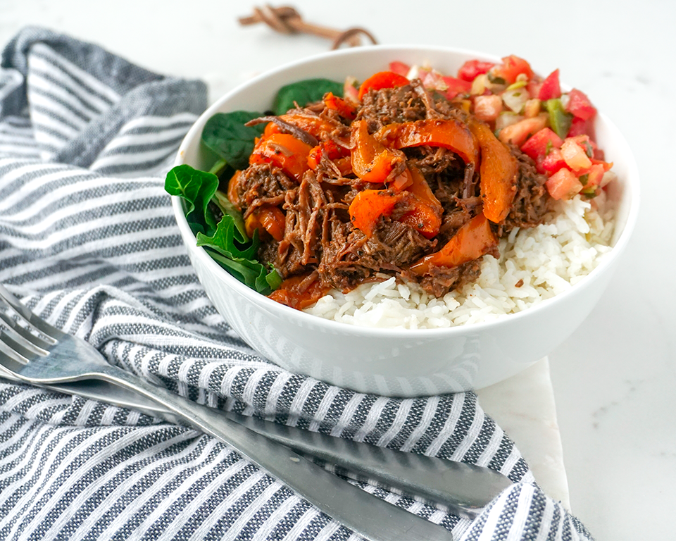 movement_food's tweet photo. Our NEW Barbacoa Beef is a must try! ❤️ Slow-cooked to perfection and delivering real Mexican flavors. 😋🍛 #barbacoabeef #yvr #Cleanfood #HEALTHY #movementfood #vancitybuzz #Mealprep #InstaKitchen #mealdelivery #CROSSFIT #fit #yvrfoodie #explorebc #northvancouver #breakfast https://t.co/iUqVOL9g3j
