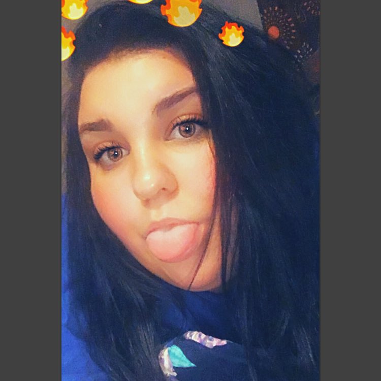 lexy_taylor04's tweet photo. #NewProfilePic https://t.co/88X7ZWhbdV