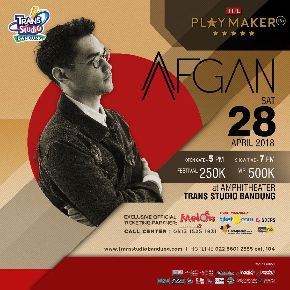 jejeradiosby's tweet photo. Afgan bakal special perform di Amphitheater @TransStudioBdng Sabtu, 28 April 2018. Open gate jam 5 sore. Ticket box tertera pd poster diatas. Info lengkap, hub call center di 0813 1525 1831
@TransStudioBdng Largest Indoor Theme Park #jejeradio #hits #transtudio #hitsupyourlife https://t.co/oPrVC9zCuH