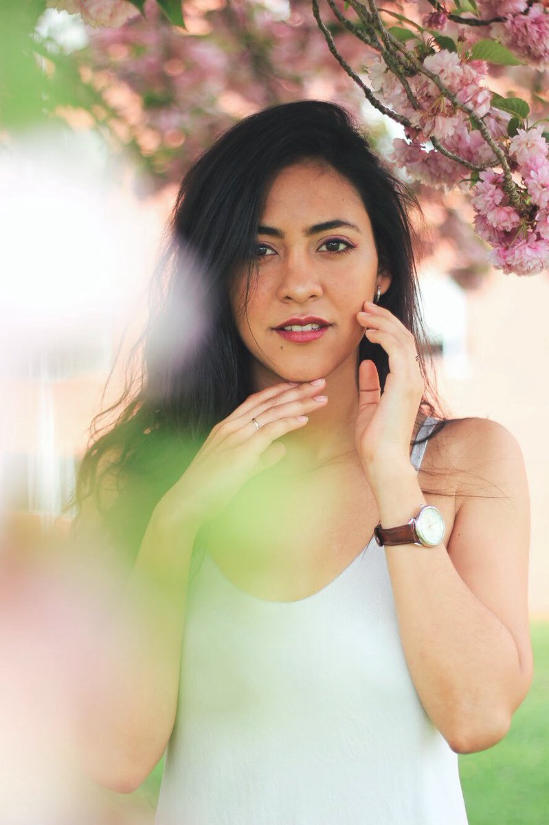 diani_burgos's tweet photo. B l o S S o M 🌸 
#dgbPhotogtaphy #Latina #Spring #MurrayKentucky #Kentucky #Belizean #Guatemalan #Model #FashionPhotography #Portraiture #LatinaModel #vogue #Beauty https://t.co/aZl5GbKjRy