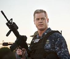 BlackhawkStrykr's tweet photo. @LastShipTV What #Chandler fans are waiting for! It's #ChandlerTime for #SlatterySunday #TheLastShip #NathanJames #CaptainChandler #CNOChandler #Chandlery It's SO hard to wait for S5 to get here! I can't wait to see it! https://t.co/SyIPVQky7a
