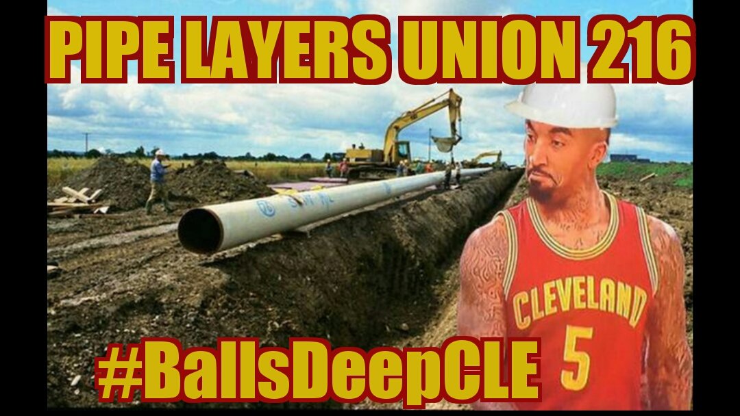 MrKennyKidd's tweet photo. Lay that Pipe!!!
#NotherBeer
#PipeLayersUnion216
#WhateverItTakes https://t.co/JtaV19FAzX