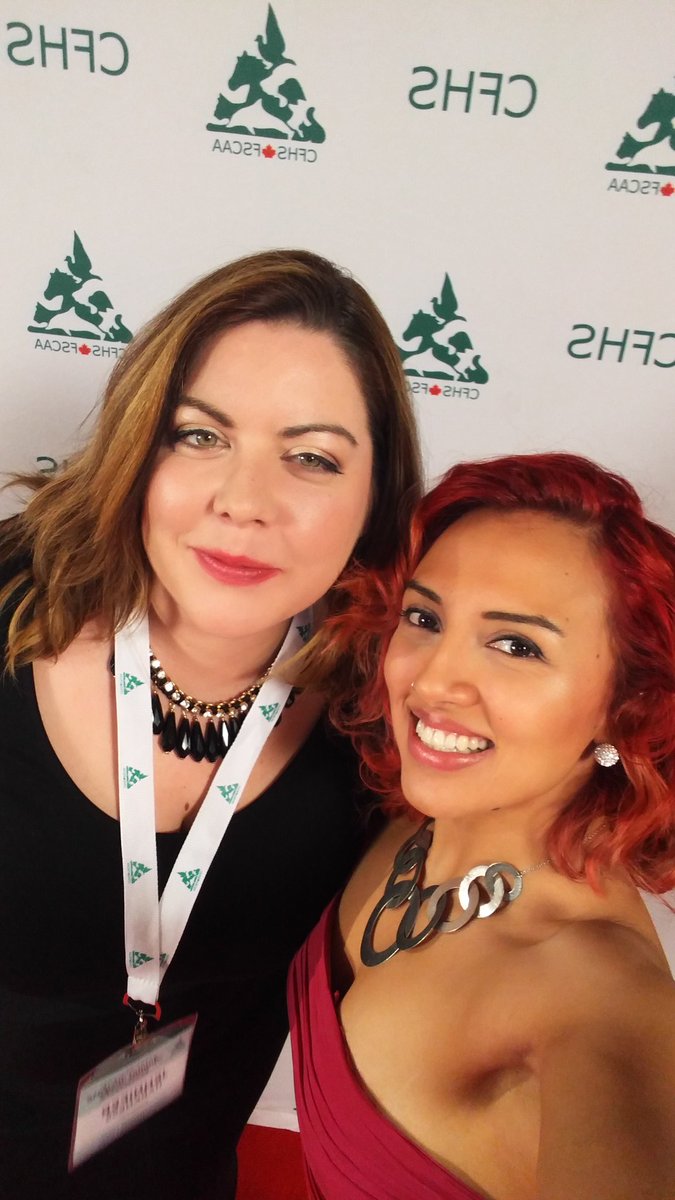 NatHanson_PR's tweet photo. Red carpet moments with the beautiful @jenmcharkness from @peihs at the #NAWC2018 Animal Welfare Leadership &amp; Innovation Awards Dinner https://t.co/UwvbHNiHau