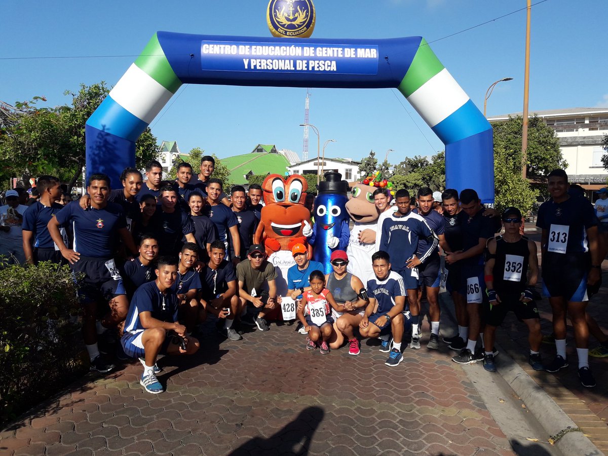 Orgullosamente Guardaparque, parte del <a href="/FrenteIRMG/">Frente Insular de la RMG</a> y comprometida con el lugar donde vivo, por un #GalápagosSinPlásticos.