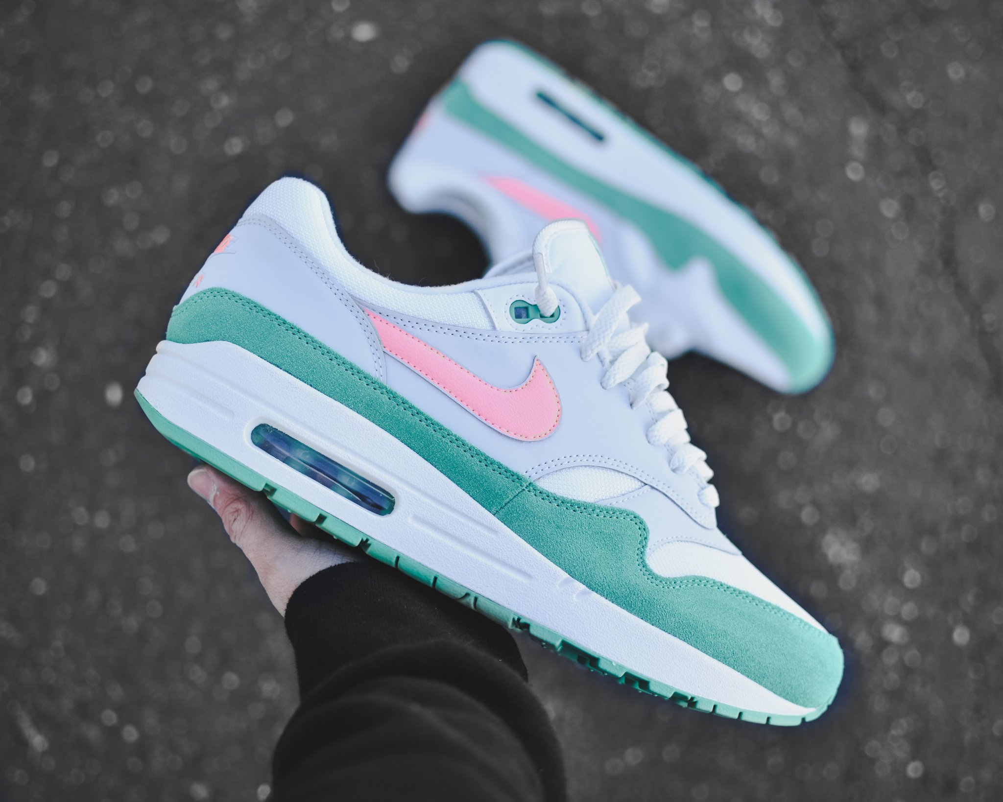 Nike watermelon outlet woman