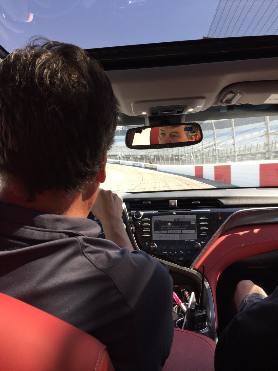 jeffu118's tweet photo. @MW55 @ToyotaRacing thank you for an amazing experience Saturday morning at @RichmondRaceway #FastCamry #LetsGoPlaces https://t.co/fwdTVBuiq7