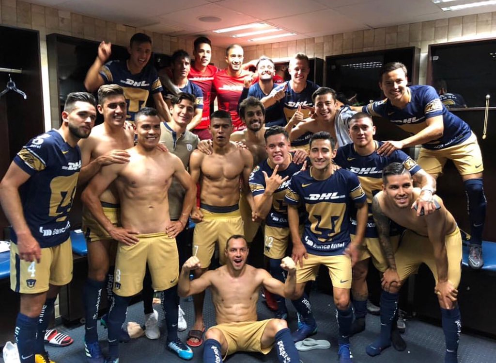 A_Arribas5's tweet photo. Grande equipo con todo a por los playoffs ! Orgulloso de PUMAS !!! ⚽️3⚽️ #pornuestrahistoria https://t.co/rIPFXBiMcZ