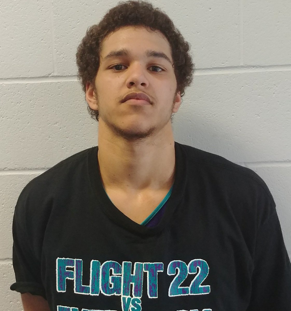 Flight17u's tweet photo. Flight 22 Unsigned 2018 complete our first Spring Live Event with a Semi Final lost to Big Shots Elite NC in the Gold Slam bracket. Finishing the weekend 3-1 and overall 8-1 so far. 
@wordsfromjd &amp; @AndrewMosley35 lead the way in Scoring this weekend. 
@Flight22bball https://t.co/LX9soUpDFC