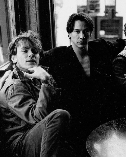 rivahphnx's tweet photo. river and keanu by abigayle tarsches, 1991. https://t.co/8juPjt15sL